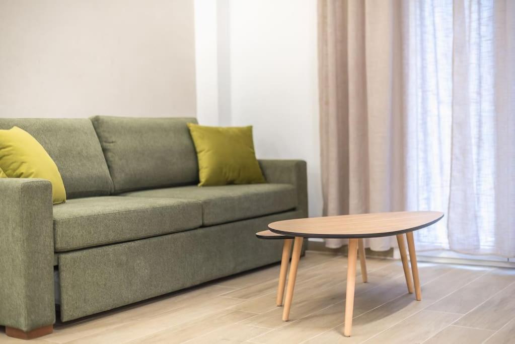 Elegant Apartment In أثينا المظهر الخارجي الصورة