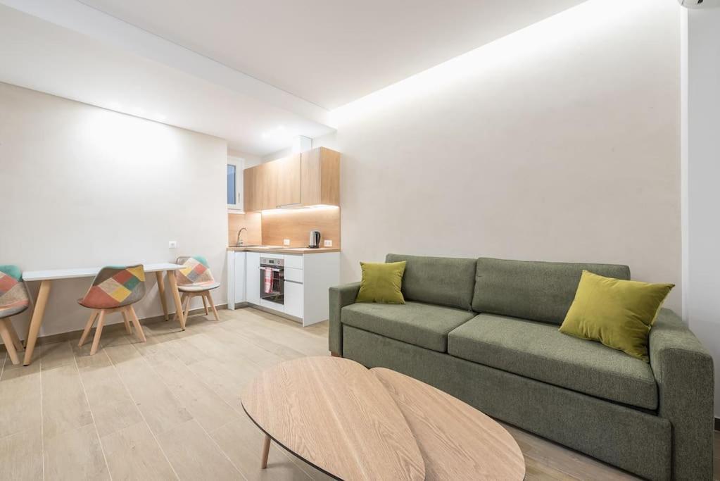 Elegant Apartment In أثينا المظهر الخارجي الصورة