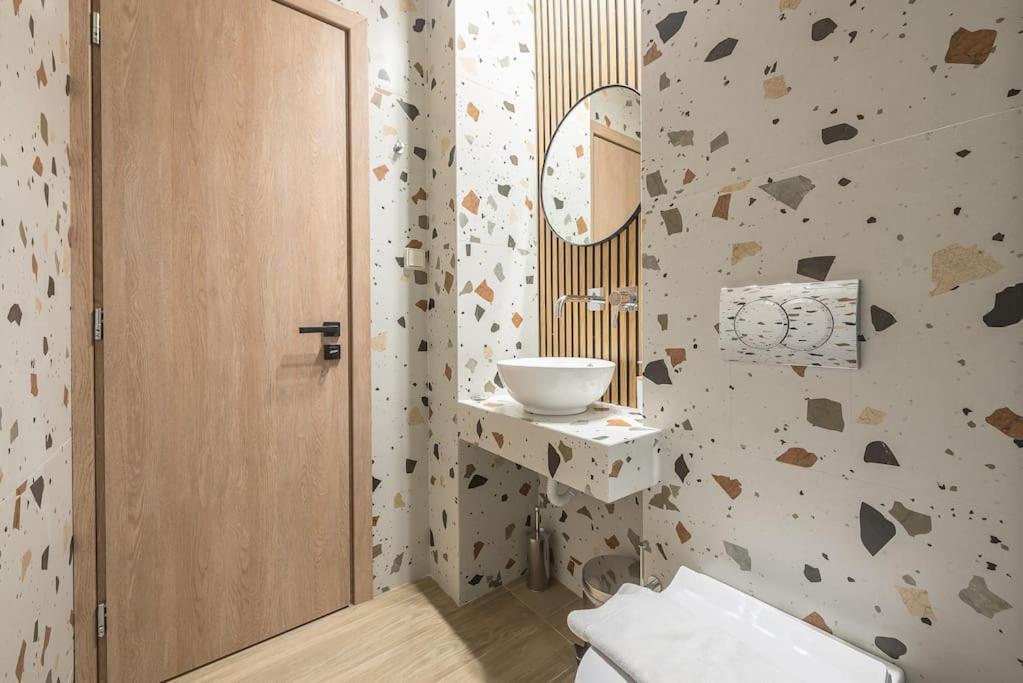 Elegant Apartment In أثينا المظهر الخارجي الصورة